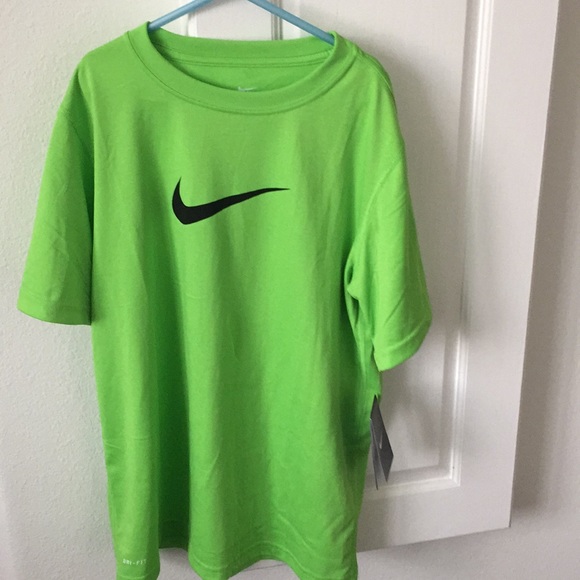 NWT Nike DriFit Shirt - Picture 1 of 2